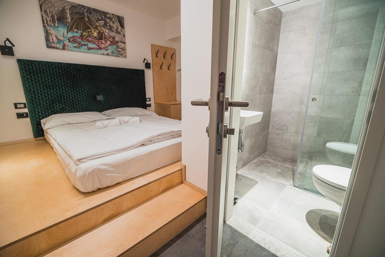 Dragons Dream Hostel Ljubljana Luaran gambar